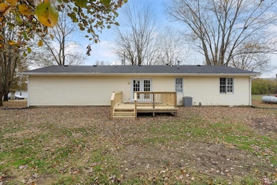 143 Grant St, Harveysburg, OH 45032 - photo 5