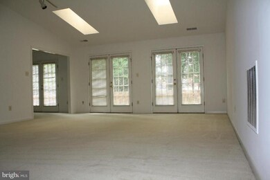 5504 Southport Ln, Fairfax, VA 22032 - photo 3