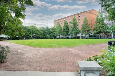 Park infront of the building