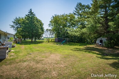 1116 Janice St, Wayland, MI 49348 - photo 5