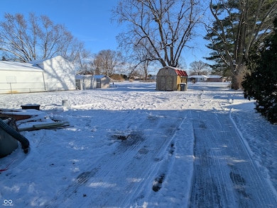 4826 Main St, Anderson, IN 46013 - photo 2