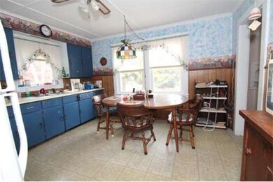 14 Wells St, Erving, MA 01344 - photo 6