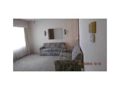 Living Room. Spacious living room.
