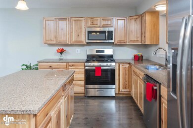 Kitchen_DMD_1621-SMALL