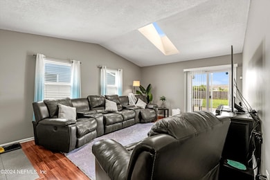 8837 Ivey Rd, Jacksonville, FL 32216 - photo 7