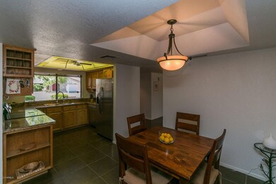 Kitchen with Eat-in Area