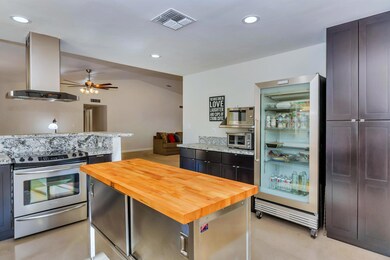 2365 E Be-012-025-Kitchen-MLS_Size (1)