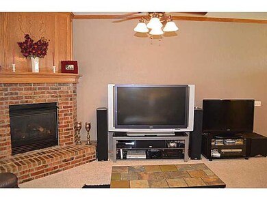 2313 NE 7th St, Moore, OK 73160 - photo 4