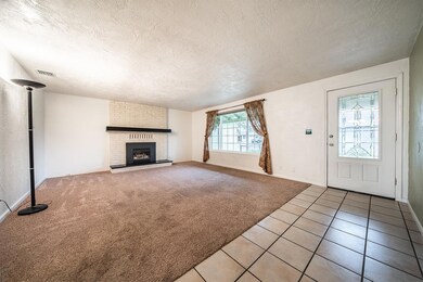 3460 Edella St, Central Point, OR 97502 - photo 4