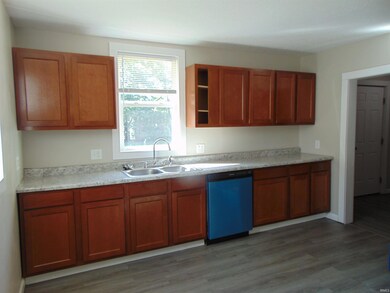 1927 E 17th St, Muncie, IN 47302 - photo 3