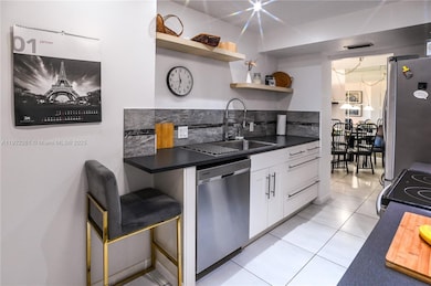 Hillcrest East No.23 unit 804, Hollywood, FL 33021 - photo 4