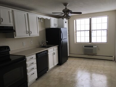 48 Westville Rd unit 3-11, Plaistow, NH 03865 - photo 2