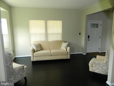 9337 Rock Lynn Cir, Waldorf, MD 20603 - photo 3