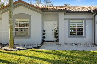 10698 SW 21st St, Miramar, FL 33025 - photo 6