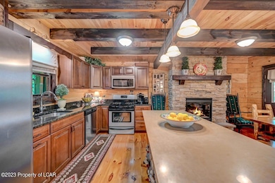 110 Manayunk Ave, Hazle Township, PA 18202 - photo 7