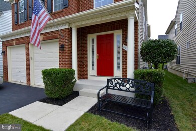 8953 Landerfield Ct, Lorton, VA 22079 - photo 3