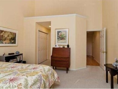 44 Bishops Forest Dr, Waltham, MA 02452 - photo 6