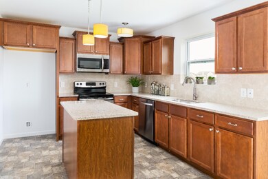 2655 Avalon Woods Dr, Portage, MI 49024 - photo 7