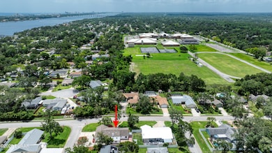 952Northbrook_New_Drone-8_arrow