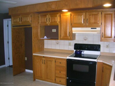 340 N Everett Ave, Scranton, PA 18504 - photo 4