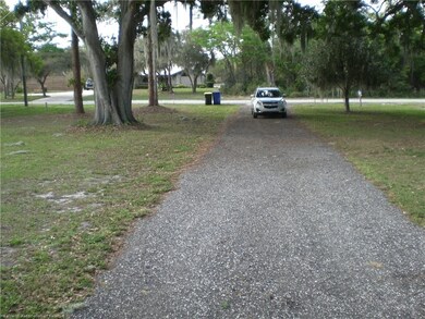 2949 Placid View Dr, Lake Placid, FL 33852 - photo 2