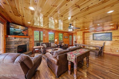 06-1230-Bird-Nest-Way-Sevierville-TN-4