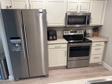 4007 E Kimberly Way, Phoenix, AZ 85050 - photo 2