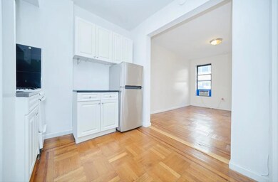 223 E 58th St unit 3B, New York, NY 10022 - photo 6
