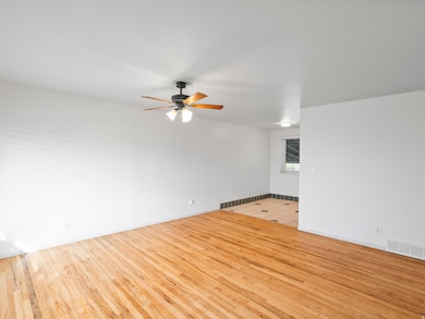 1036 N Angel St W, Layton, UT 84041 - photo 3