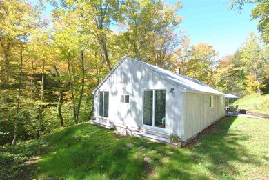 1502 Allen Hill Rd, Pomfret, VT 05068 - photo 2