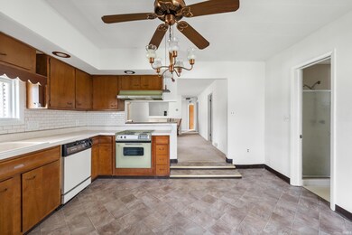 807 N Kettner Dr, Muncie, IN 47304 - photo 6