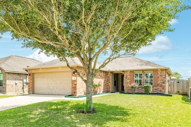 374 De Coster Blvd, Alvin, TX 77511 - photo 2