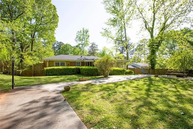 4035 Brookcrest Cir, Decatur, GA 30032 - photo 3