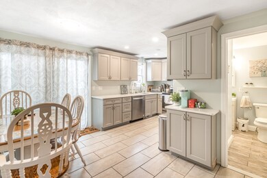 65 Greenough St unit 2, Haverhill, MA 01832 - photo 5