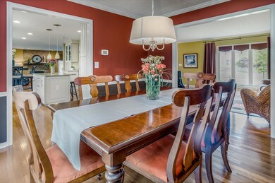 8-Dining Room-2