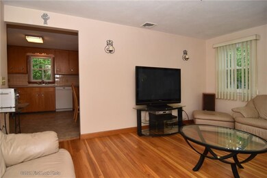 2202 Cranston St, Cranston, RI 02920 - photo 6