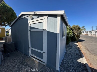 880 N Lake St unit 67, Hemet, CA 92544 - photo 3