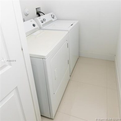 10711 NW 75th Terrace, Doral, FL 33178 - photo 7