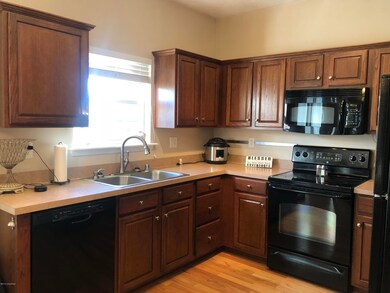 9706 Evanwood Ct, Louisville, KY 40228 - photo 5