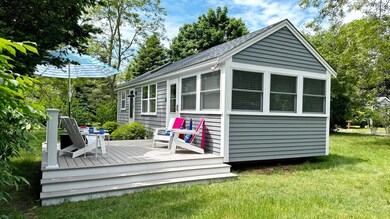 Eastham Cottage 2 deck