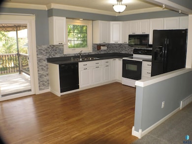 209 E Vera Ln, Brandon, SD 57005 - photo 5