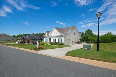 205 Hunters Hill Dr, Statesville, NC 28677 - photo 4