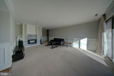 35 Canterbury Square unit 302, Alexandria, VA 22304 - photo 5