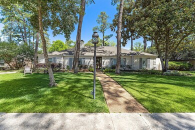 10102 Candlewood Dr, Houston, TX 77042 - photo 2