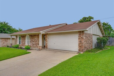 700 Spring Forest Dr, Bedford, TX 76021 - photo 3