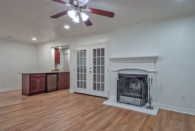 5130 Amesbury Dr unit 203, Dallas, TX 75206 - photo 2
