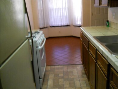 Kitchen. Breakfast Area