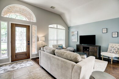 2723 Kingsbury Park Ln, Spring, TX 77386 - photo 6