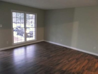 511 Lakewood Dr, Jacksonville, NC 28546 - photo 3