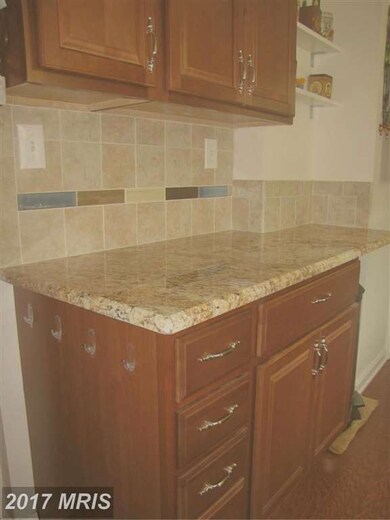 5812 Quintana St, Riverdale, MD 20737 - photo 6